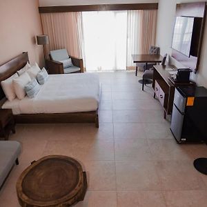 Superior King Suite
